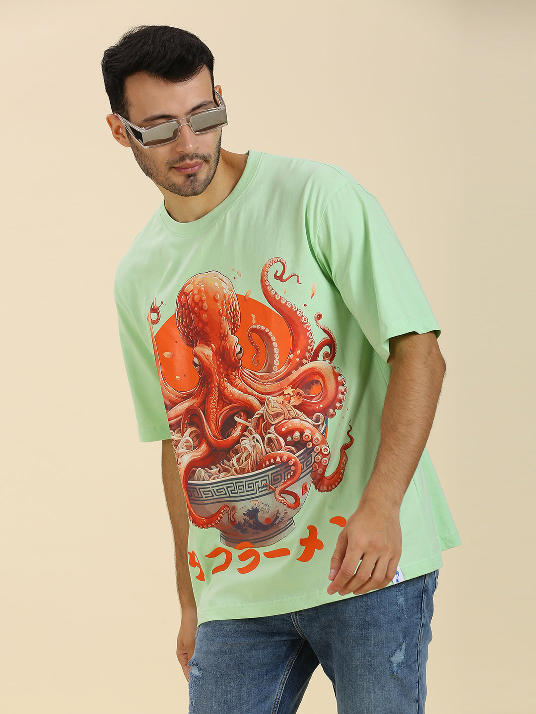 Tako Majikku (Octopus Magic) Luxury Oversized T-Shirt